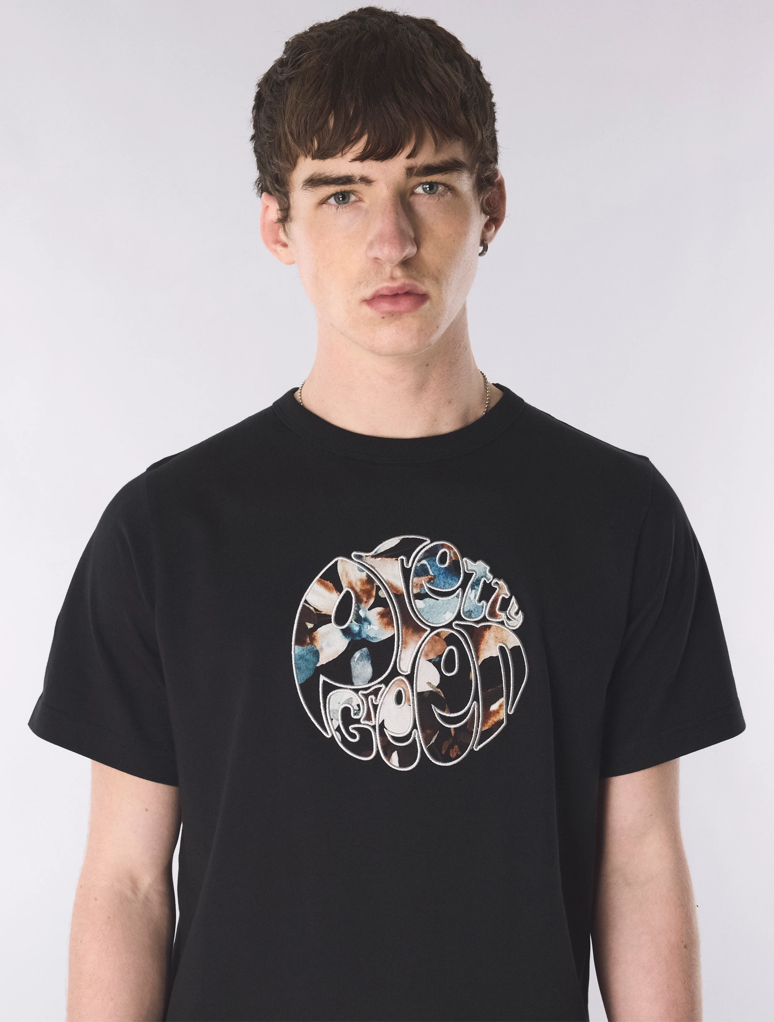 Black Laurel Logo T-Shirt - Image 5