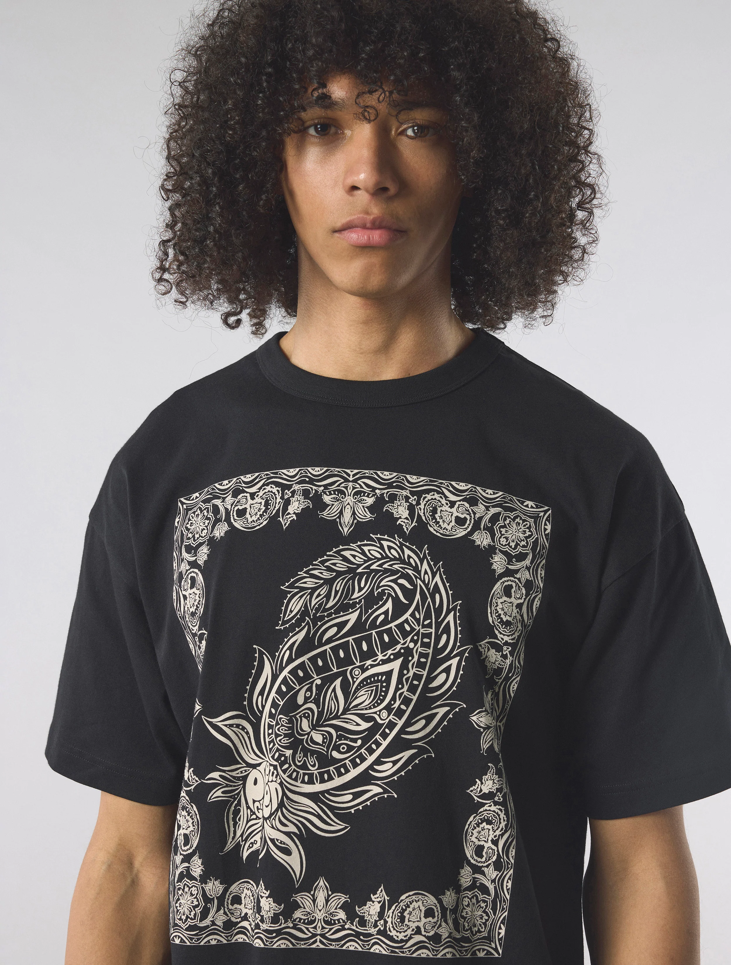 Black Parthian Print T-shirt - Image 3